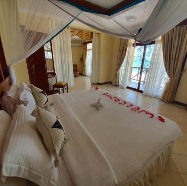 Ahg Maya Bay Resort & Spa Michamvi Extérieur photo